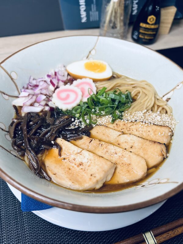 RAMEN Z KURCZAKIEM